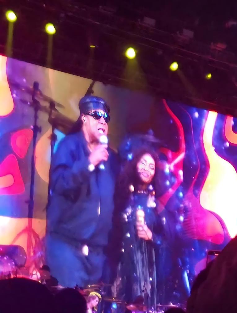 Stevie Wonder and Chaka Khan at the Kia Forum on the Queens Tour
