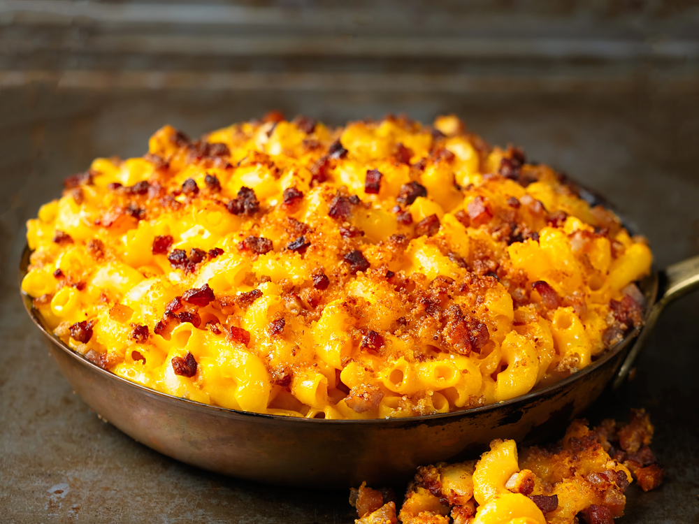 golden baked macaroni and cheese