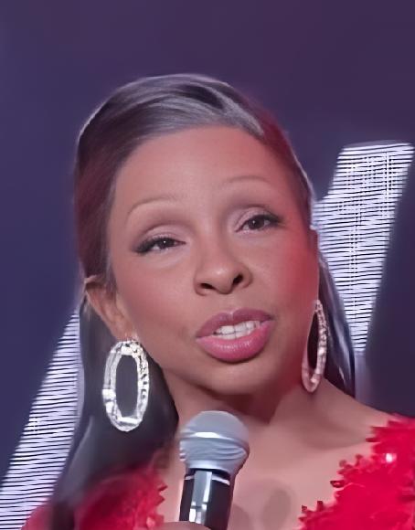 Gladys Knight at the Kia Forum on the Queens Tour while son claims she's a victim of elder abuse - screenshot