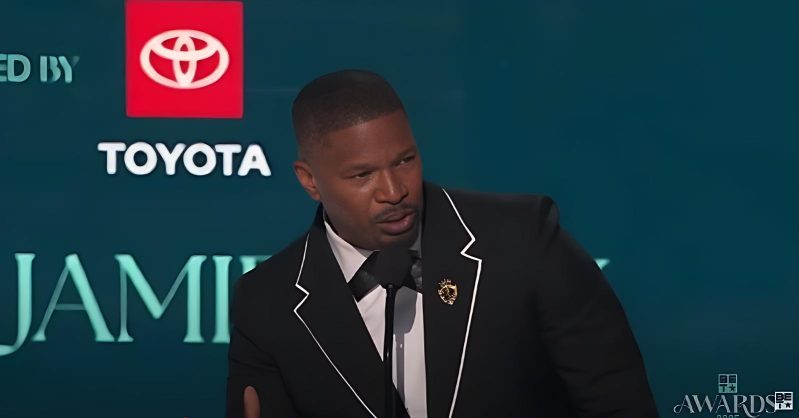 Jamie Foxx Honored at BET Awards 2025 After Stroke Recovery // Jamie Foxx (2025 BET Awards) - screenshot