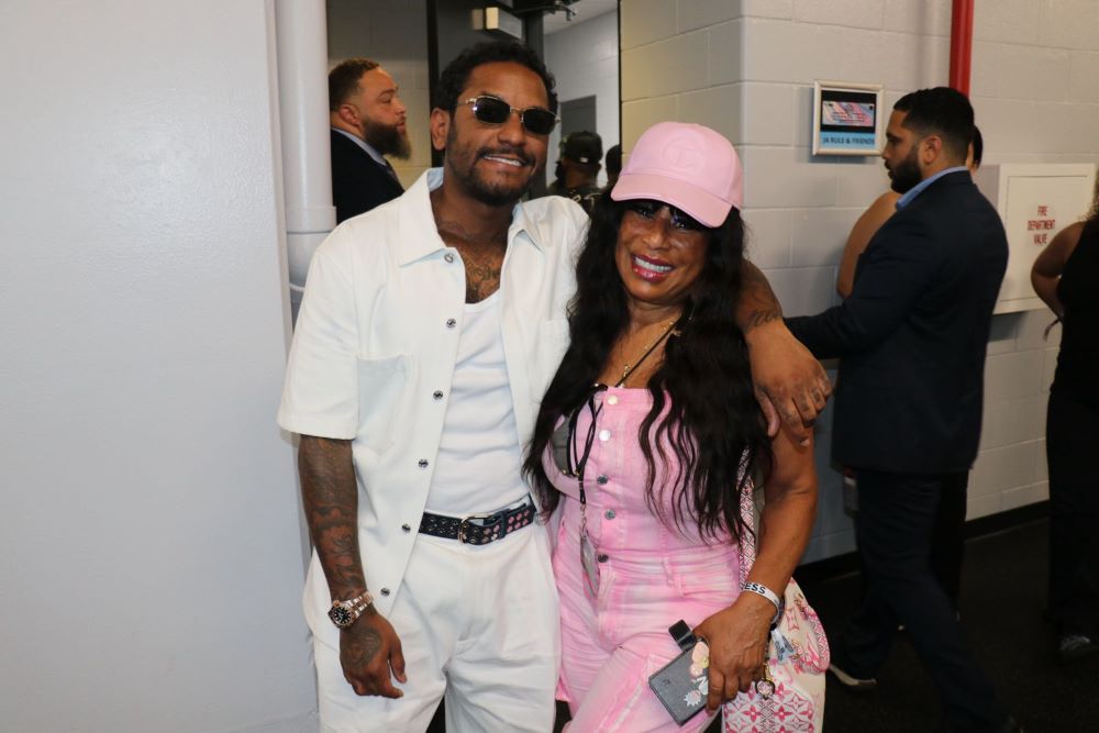 Lloyd, Jazmyn Summers (photo by Se7en of Revenue Entertainment)2
