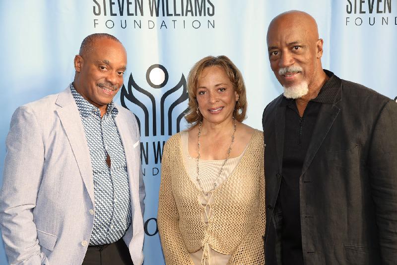 Rocky Carroll - Dr Carole Brooks - Steven Williams