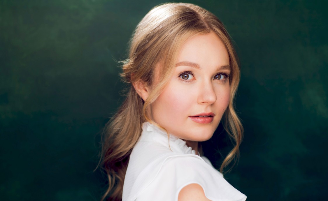 Sarah Borne headshot