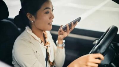 Texting while driving - Depositphotos