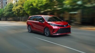 2025 Toyota Sienna Platinum AWD