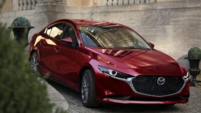 2025 Mazda Mazda3 Sedan Carbon