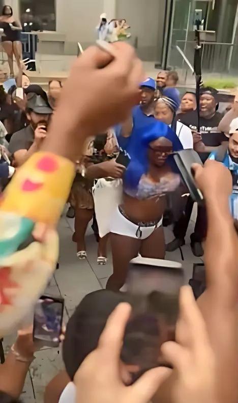 Diddy Fans celebrate acquittal - screenshot