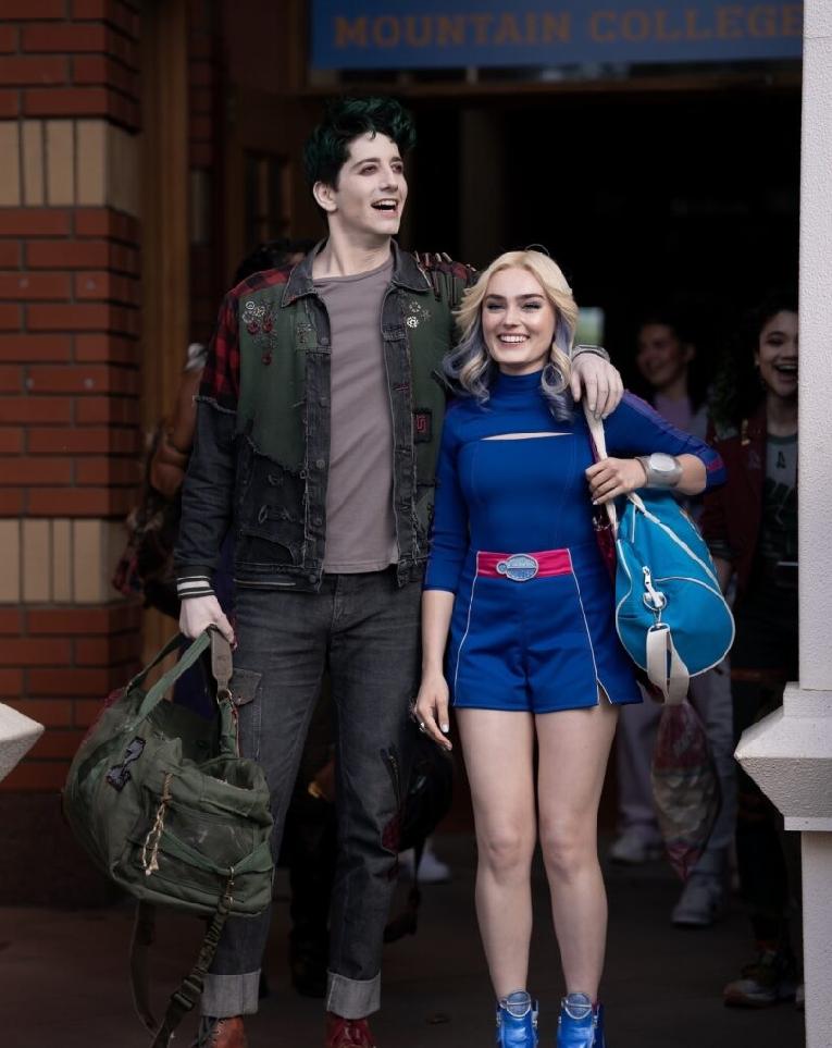 Milo Manhein and Meg Donnelly (Zombies 4) - via Disney