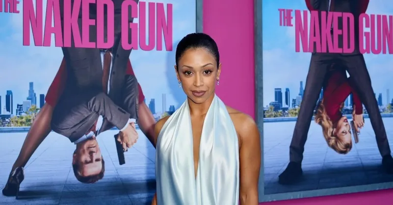 Liza Koshy - The Naked Gun