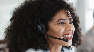 Hotline operator
