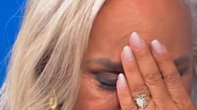 Jayne Kennedy crying on Tamron Hall - screenshot