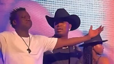 Ne-Yo deals with fan on stage - screenshot