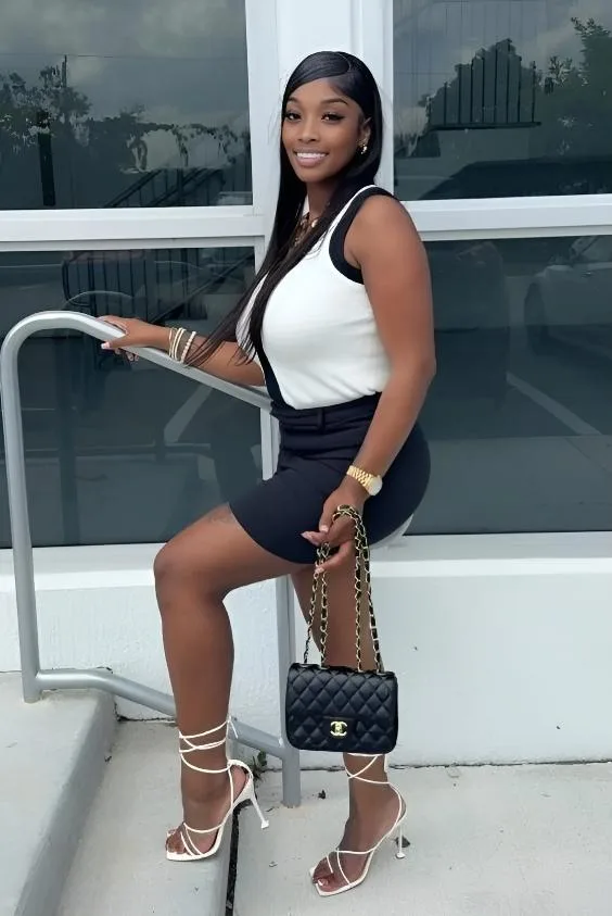 Teacher Bae - Ms Williams-Johnson - via @peachy__skin Instagram