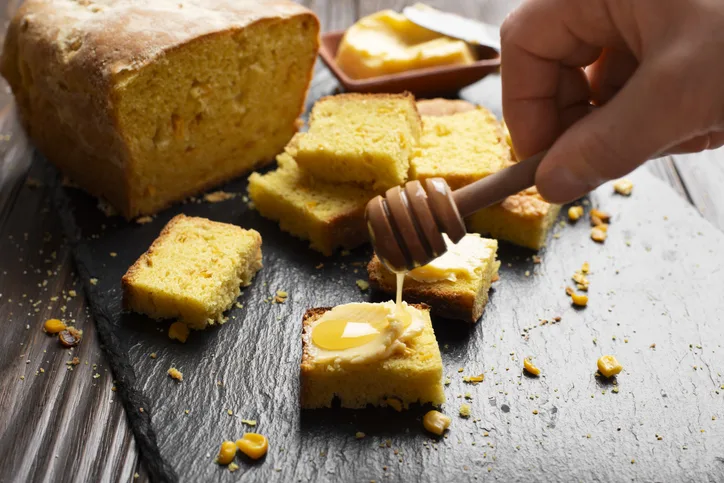 Cornbread with Corn