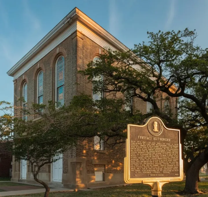 MacKenzie Scott donated $40M to the African American Cultural Heritage Action Fund - via eurAI