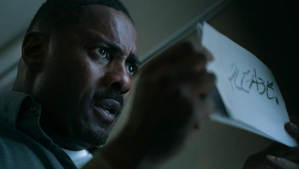 Idris Elba in "Hijack"
