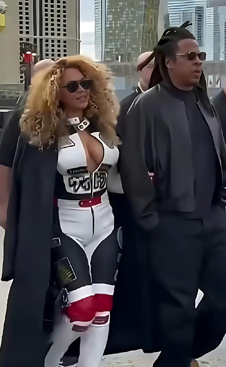 Beyonce and Jay -Z at F1 in Las Vegas - screenshot