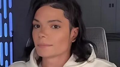 Fabio (watching Michael teaser - screenshot