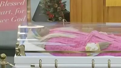 Girlalala Maurice 'Girlalala' Harrison in 'glass casket' - screenshot