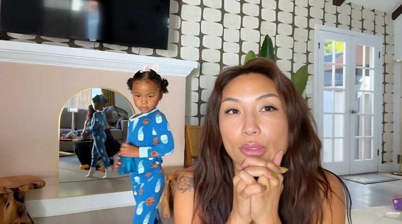 Jeannie Mai and daughter Monaco - screenshot