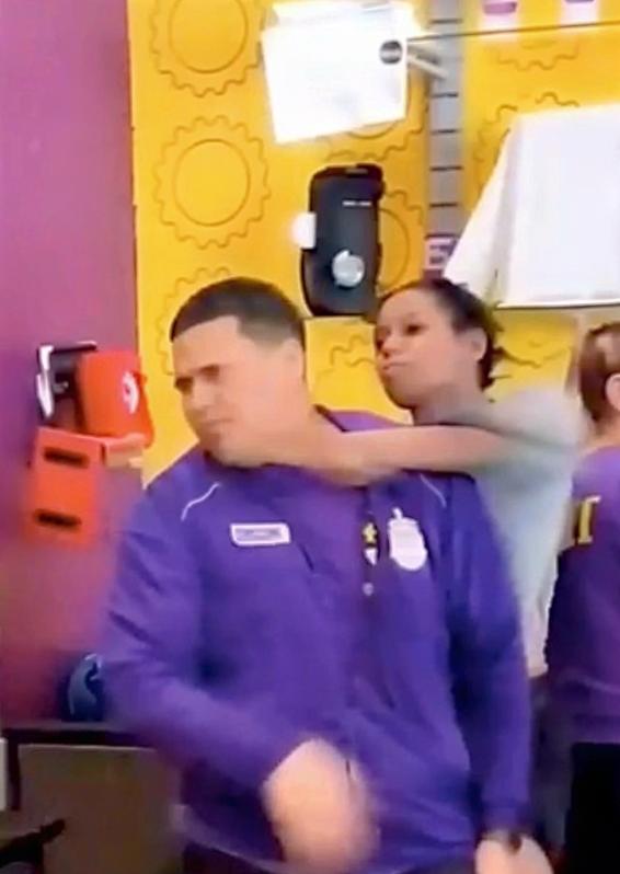 Kiara Bryant assaults Planet Fitness worker - screenshot