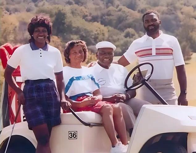 The late Marcella and Bill Powell (seated) with children Renee and Larry, who is the course superintendent (Courtesy Powell family)