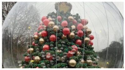 The Balloon Christmas Tree in the U.K.