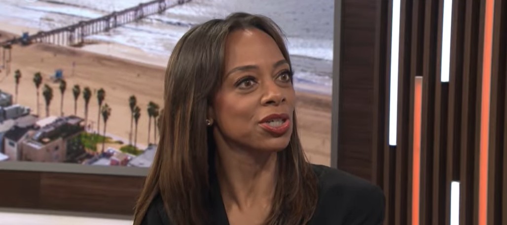 Entertainment Tonight's Nischelle Turner