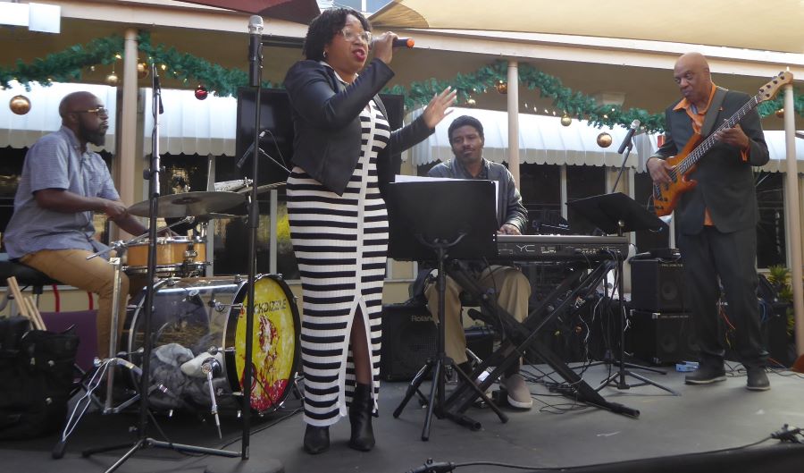 Robert Turner/Kevin O'Neal Trio with Alaina Simone: Photo Credit, Ricky Richardson