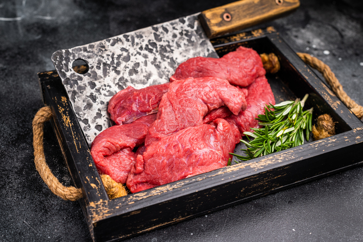 raw bison meat