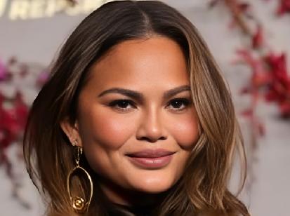 Chrissy Teigen’s ‘Sexy’ Marriage Rule: ‘Never Farted or Pooped’ Chrissy Teigen’s ‘Sexy’ Marriage Rule: ‘Never Farted or Pooped’