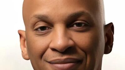 Donnie McClurkin - via donniemcclurkin.com