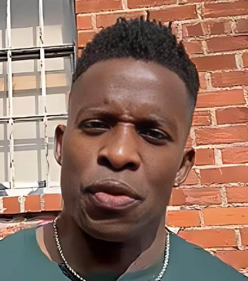 Godfrey (in front of brick wall) - screenshot