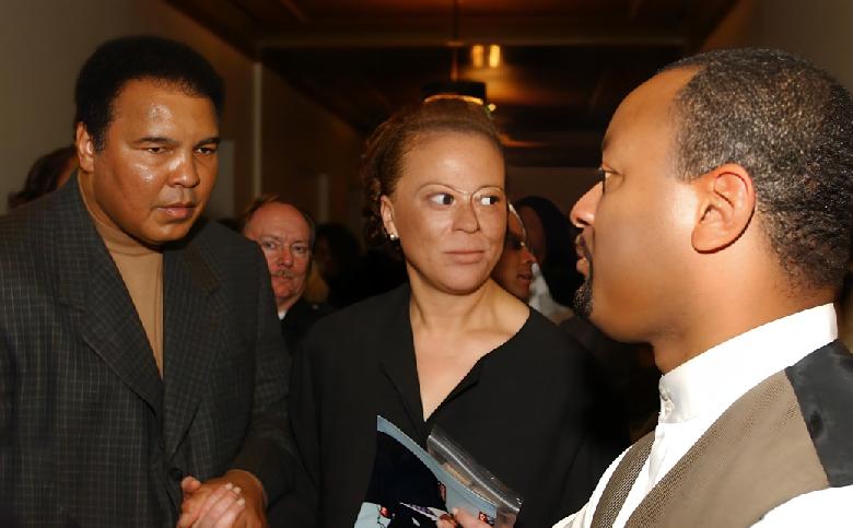Muhammad Ali, wife Lonnie Ali with family friend Najee Ali
