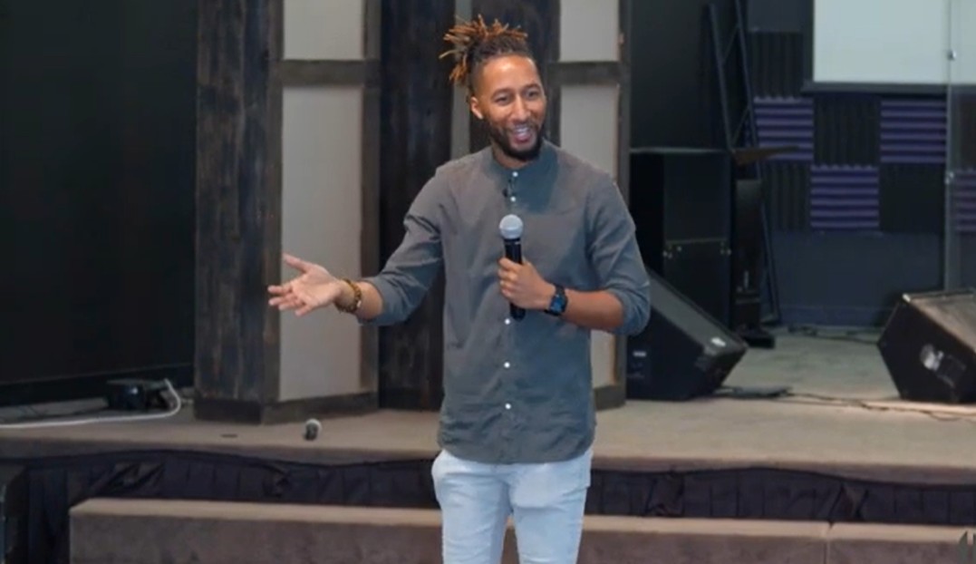 Pastor Kendrick Oakley