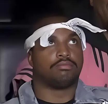 Marlon Wayans Tupac roast goes viral after comedy show burn Marlon Wayans Tupac roast goes viral after comedy show burn