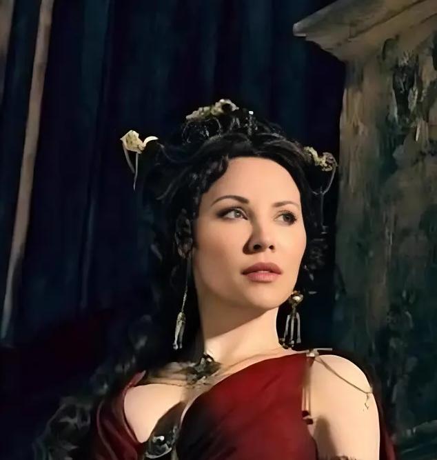 Jaime Slater on Cornelia’s Journey in ‘Spartacus: House of Ashur’ Jaime Slater on Cornelia’s Journey in ‘Spartacus: House of Ashur’