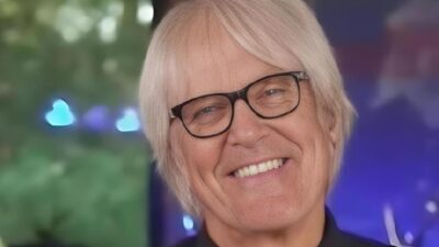 John Tesh talks Oprah romance - screenshot