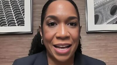 Juliana Stratton - YouTube screenshot