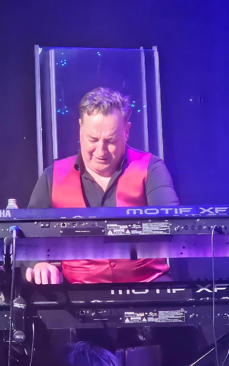 Jazz Pianist Alex Bugnon Makes Rare Southern California Apppearance