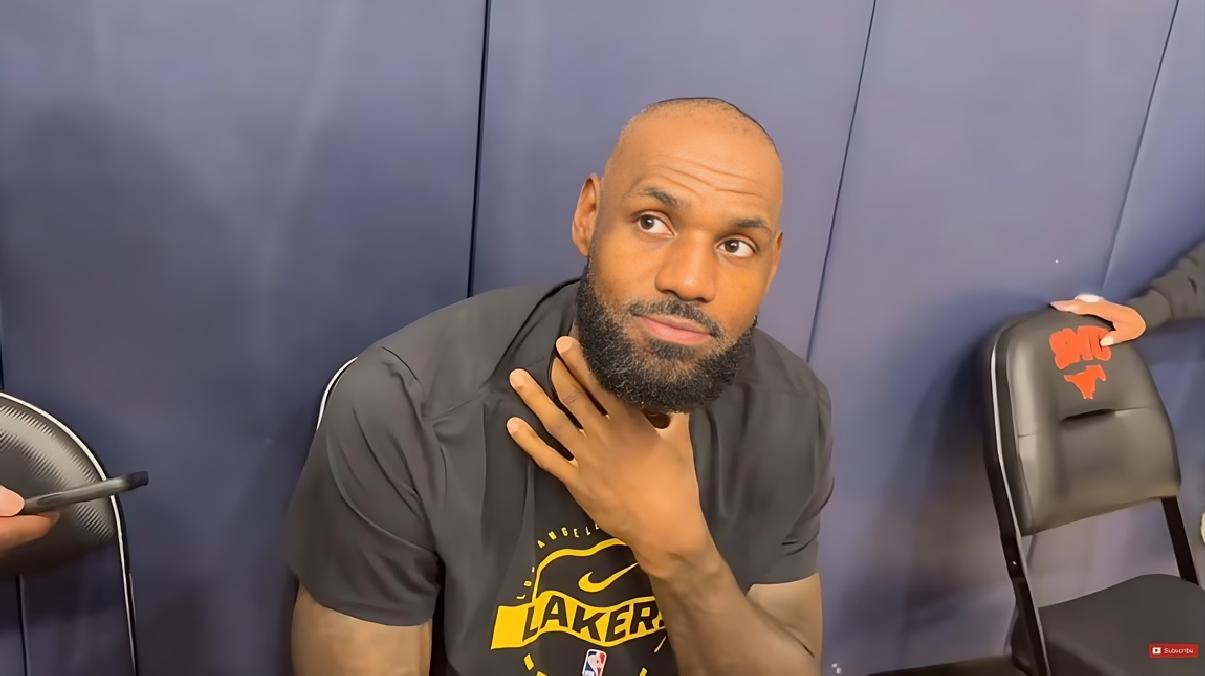 LeBron James (at practice) - screenshot