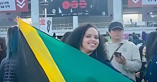 From Tampa to Seoul: Teen Artist Madison Harrison on BTS and Storytelling