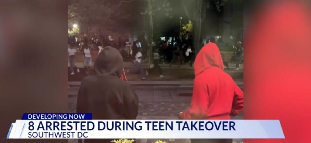 Flash Mob In Mall Teen Takeovers: Viral Chaos