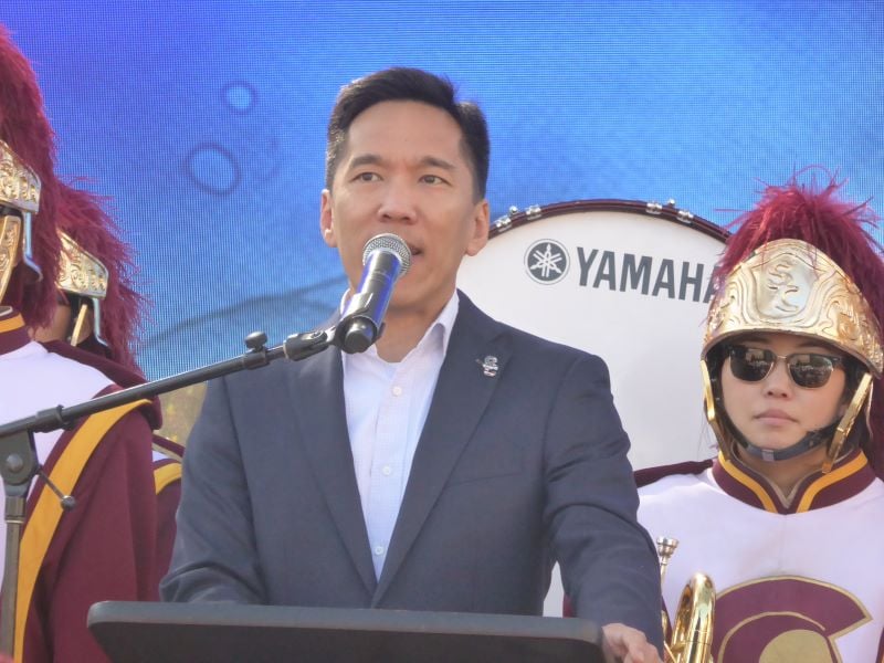 USC President Beong-Soo Kim: Photo Credit, Ricky Richardson