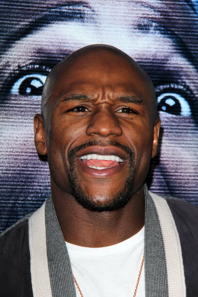 Floyd Mayweather’s Passport Crisis Threatens Fight Plans