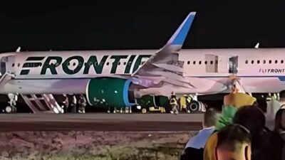 Frontier Airlines plane involved in Denver Airport incident - Photo: Levi Lynn