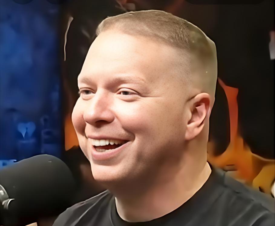 Gary Owen’s Biracial Twin Jokes Go Viral Again — And Not Everyone’s Laughing | WATCH