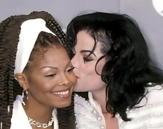 Janet Jackson Turns 60 with Emotional Tribute to Michael | VIDEO