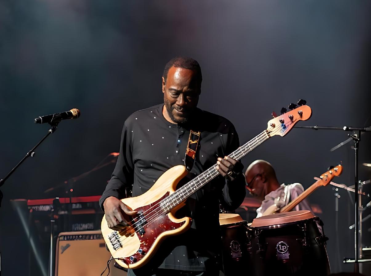 Ronald LaPread, Founding Commodores Bassist, Dies at 75