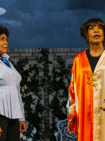L-R: Denise Burse and Charlayne Woodard in Angry, Raucous, and Shamelessly Gorgeous at Geffen Playhouse. Directed by LaTanya Richardson Jackson. Photo by Jeff Lorch.